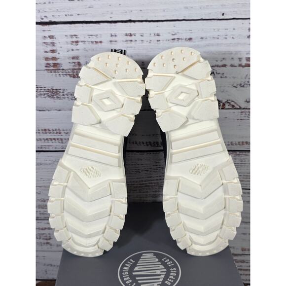 Palladium Revolt LO TX Black White Womens Platform Shoes womens size 10 NIB - Picture 7 of 7